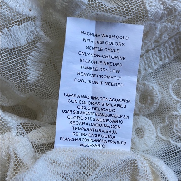 REWIND Sheer Lace Embroidered Bell Sleeve Top 🔴 - Picture 14 of 14